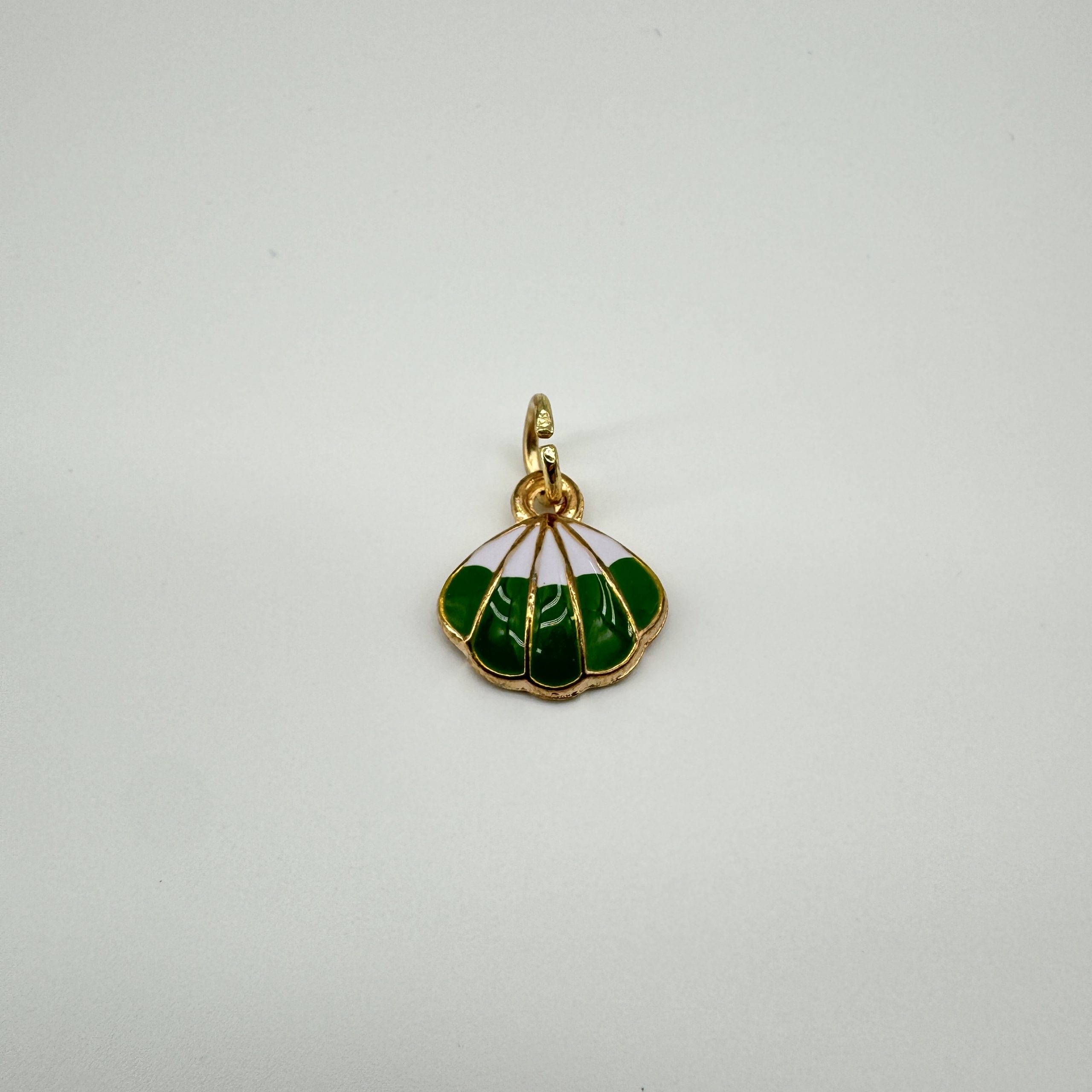 T26353 Enamel Alloy Shell Charm