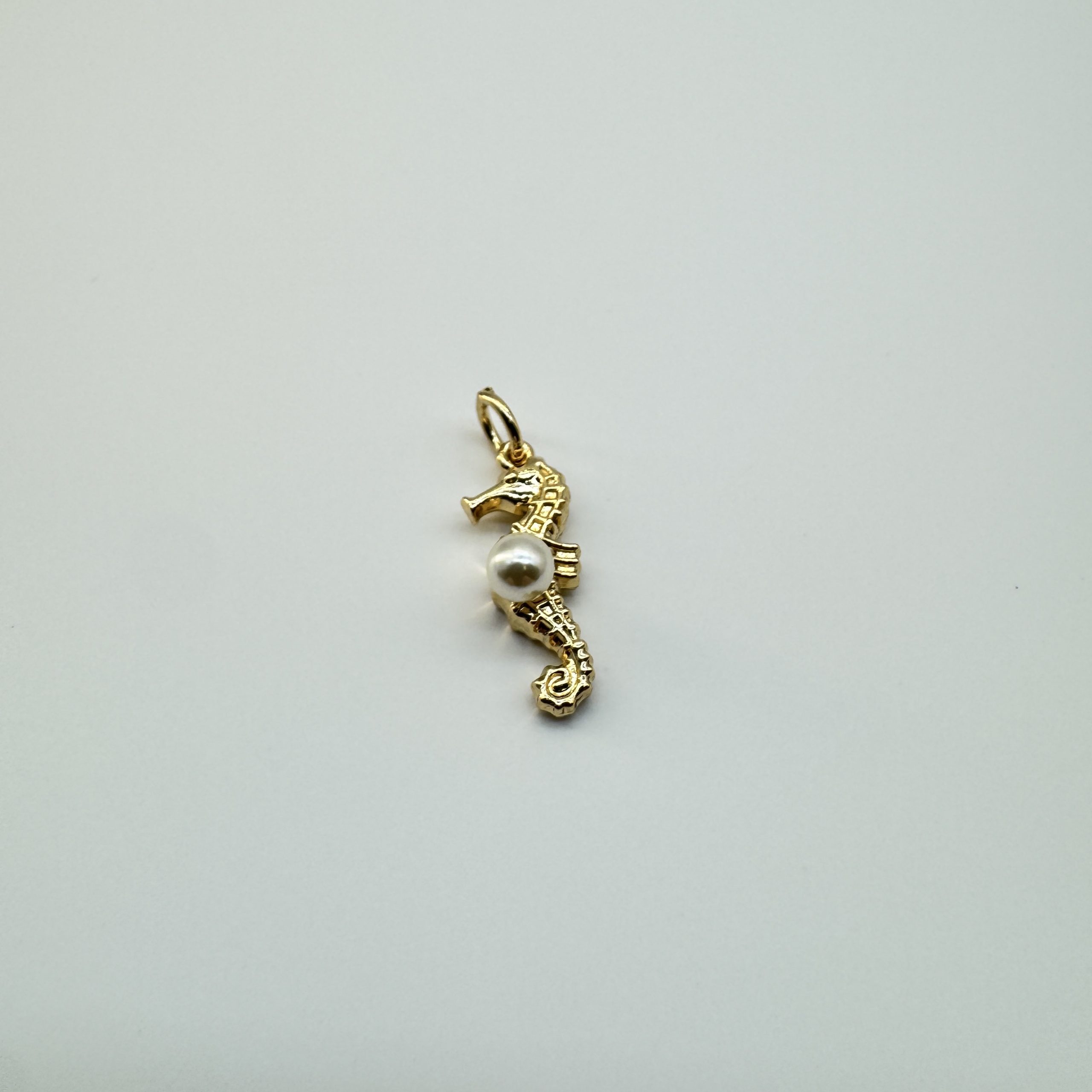 T26361 Alloy Seahorse Pearl Charm