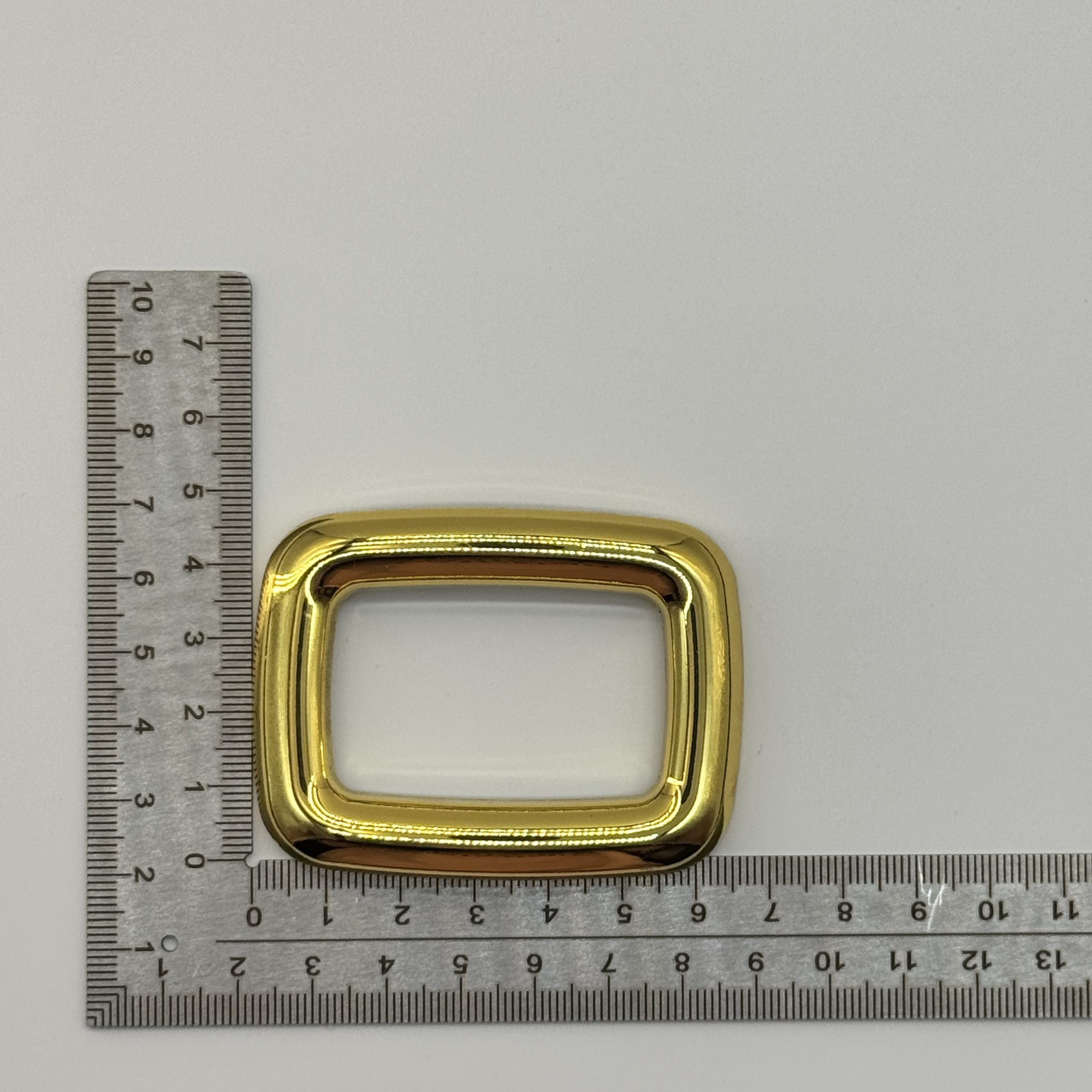 T25101 Zinc Alloy Ornament