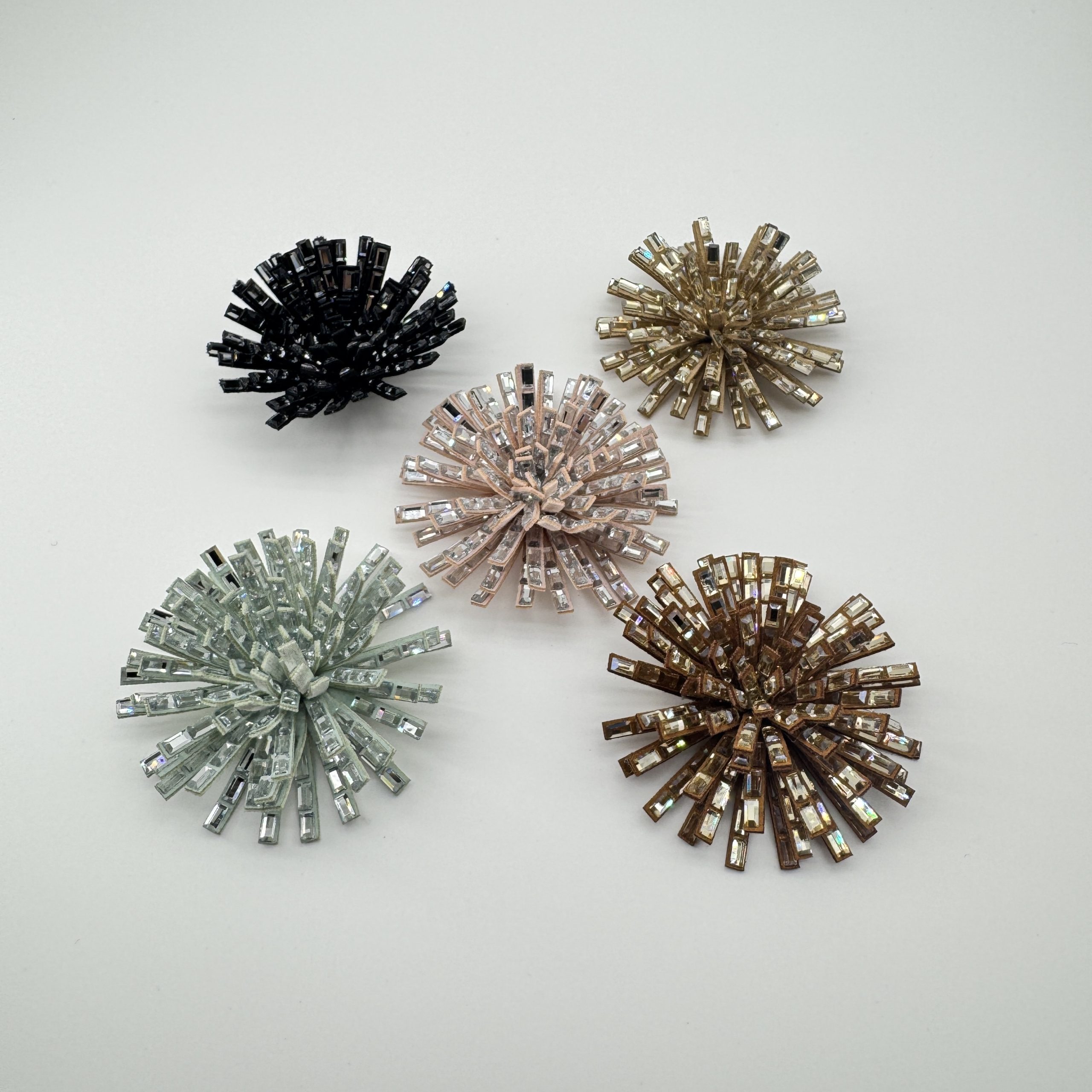 T26463 Glass Stone Flower Ornament