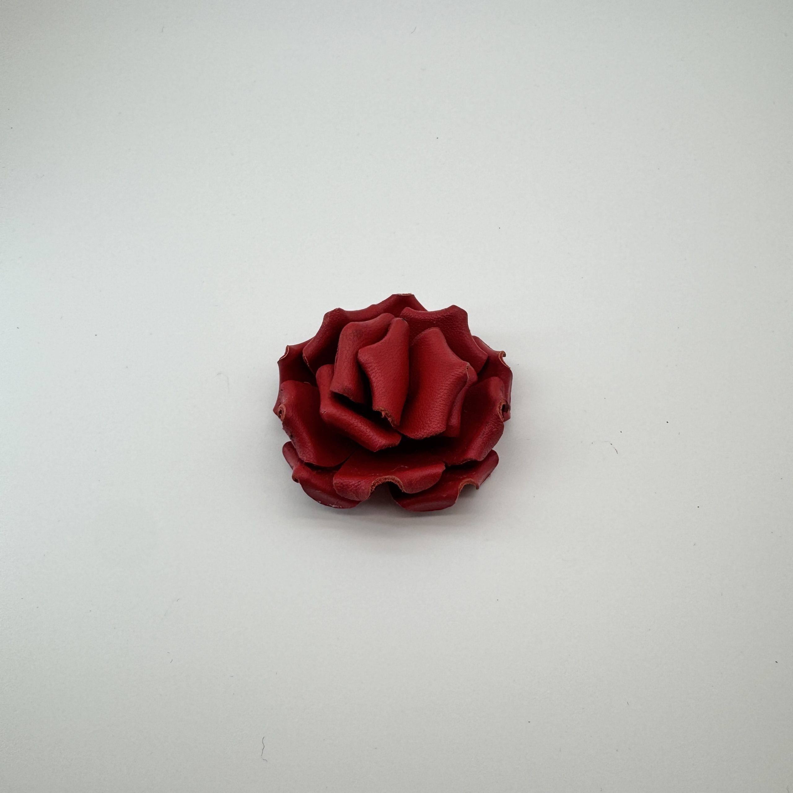 T26482 Leather Rose Ornament