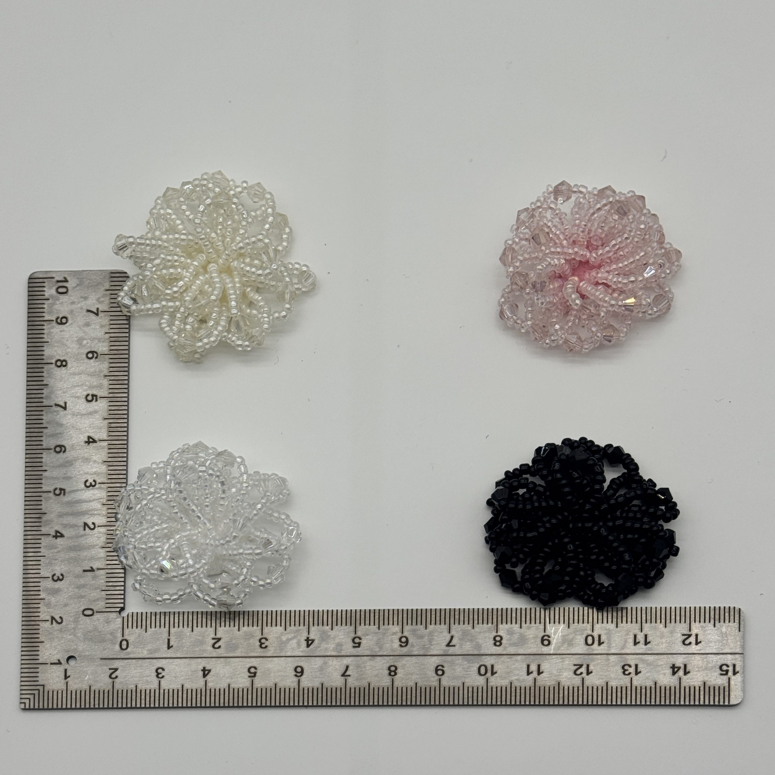 T26435 Fiori di perline artigianali