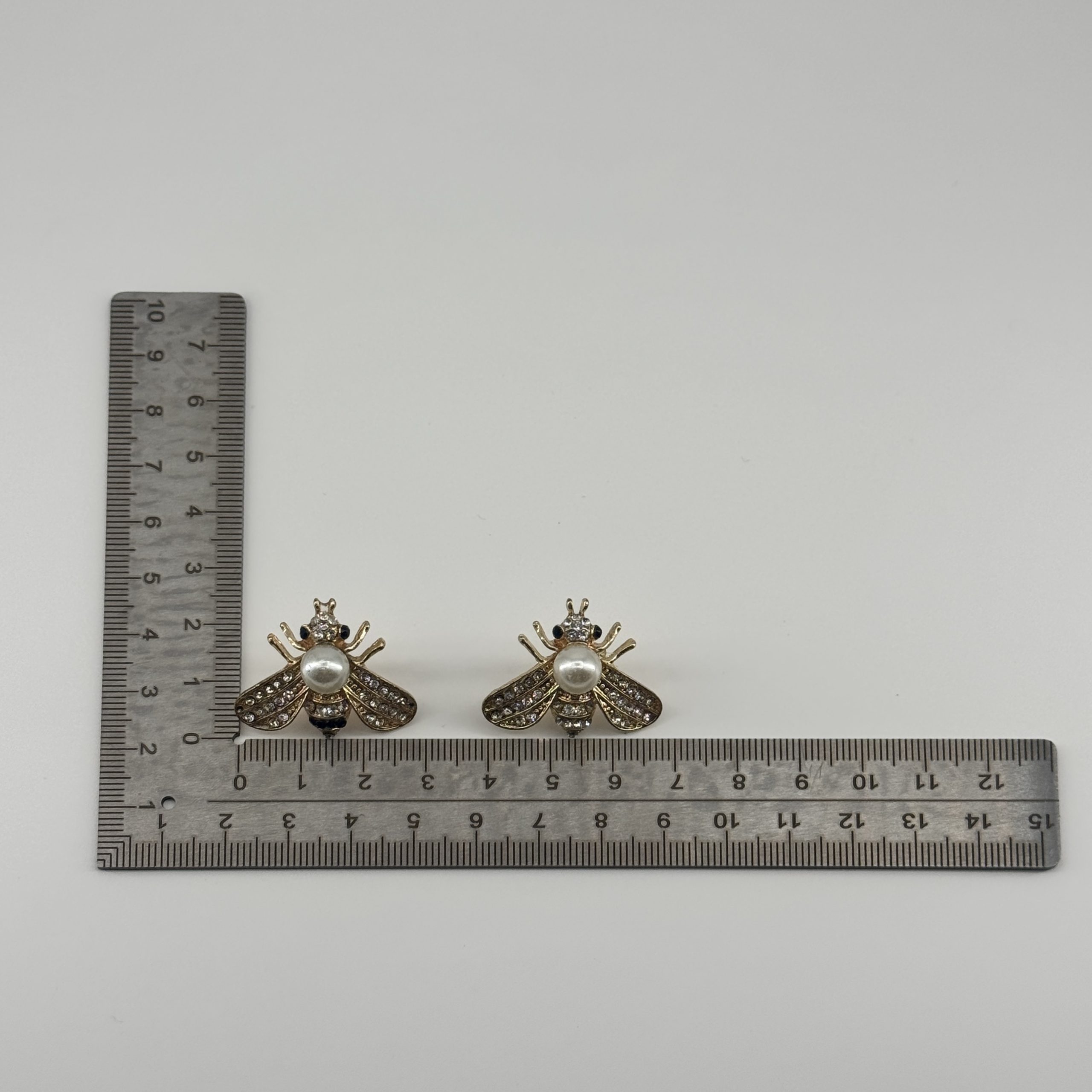 T26306 Strass Bee Ornament - Image 2