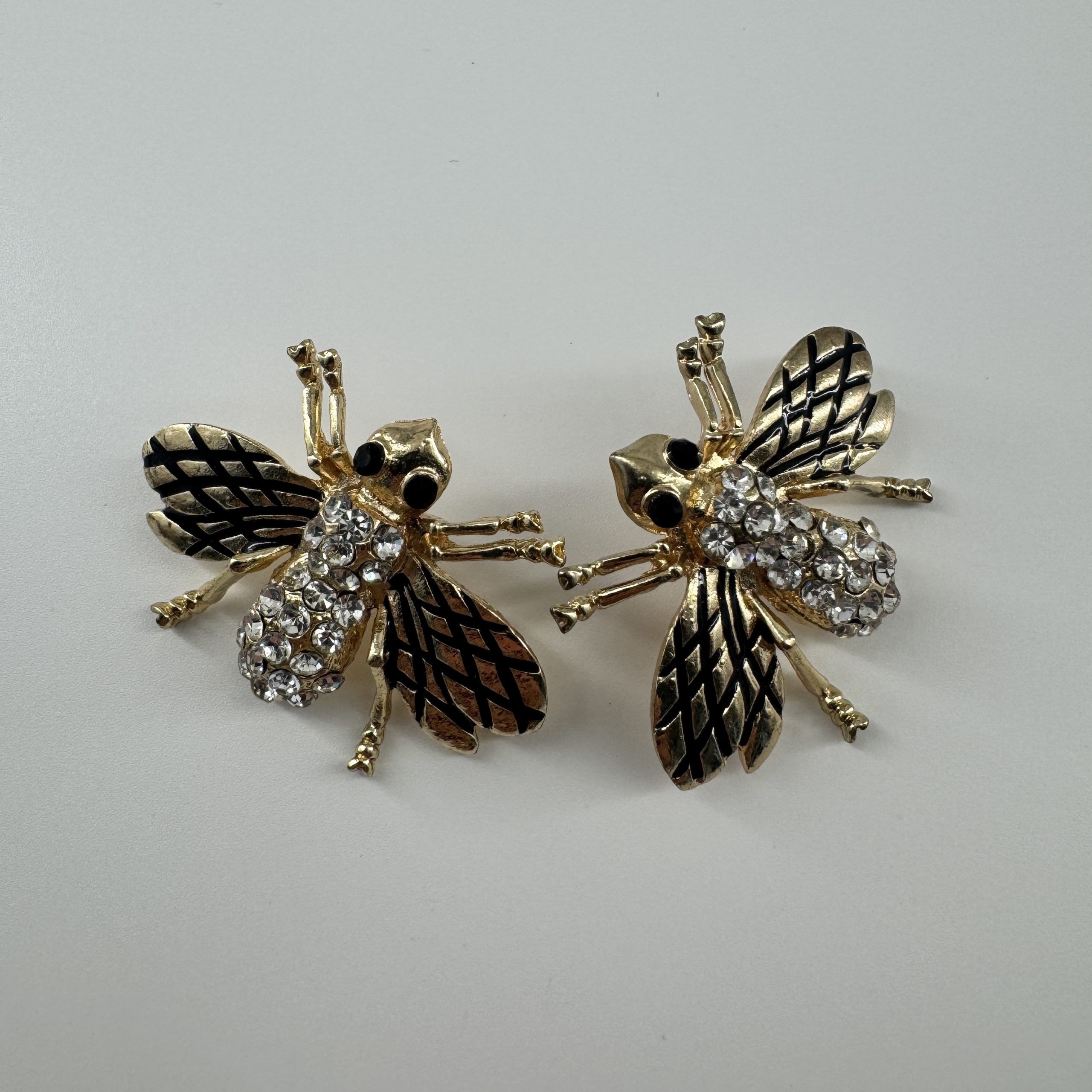 T26313 Bee Decorative Ornament