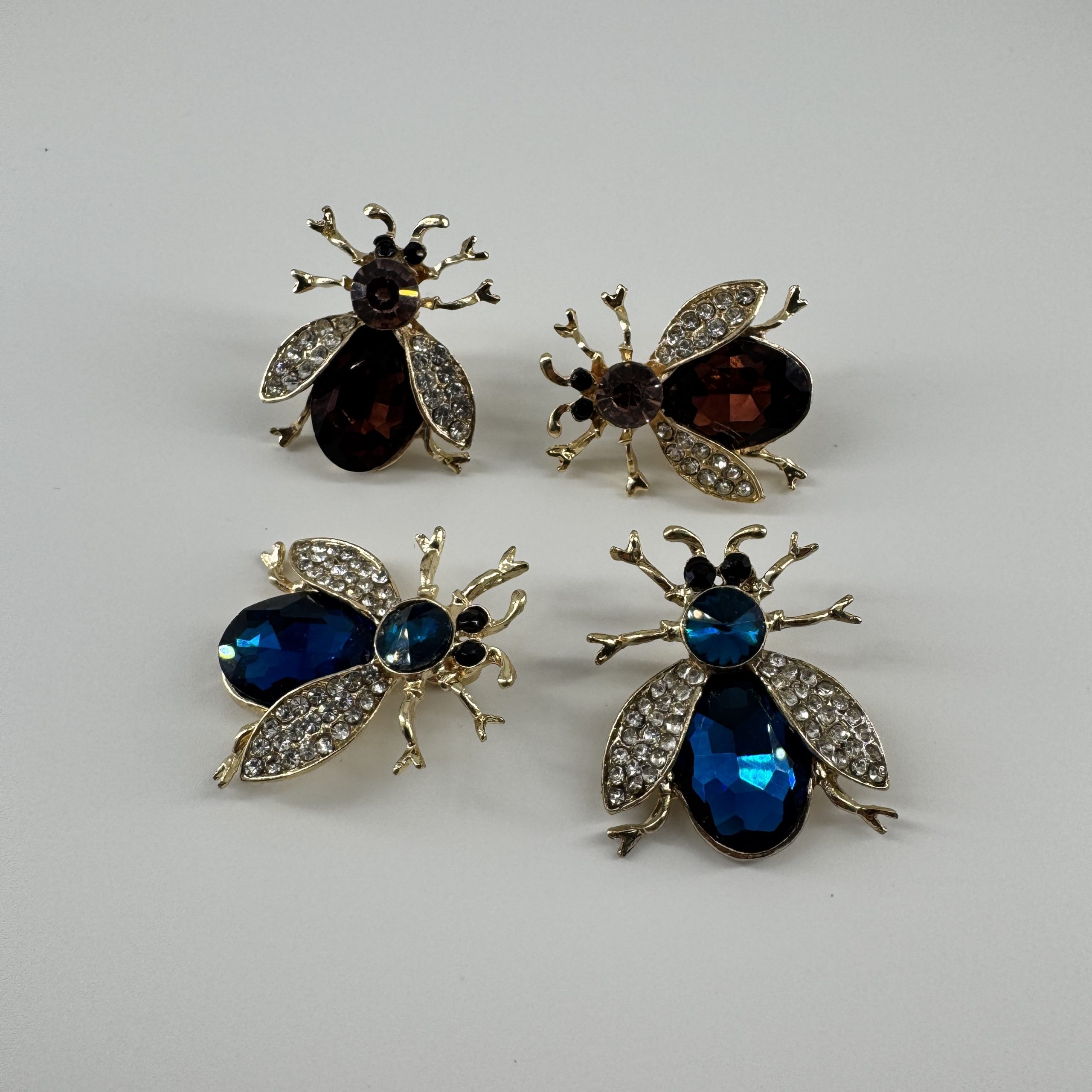 T26316 Bee Decorative Ornament