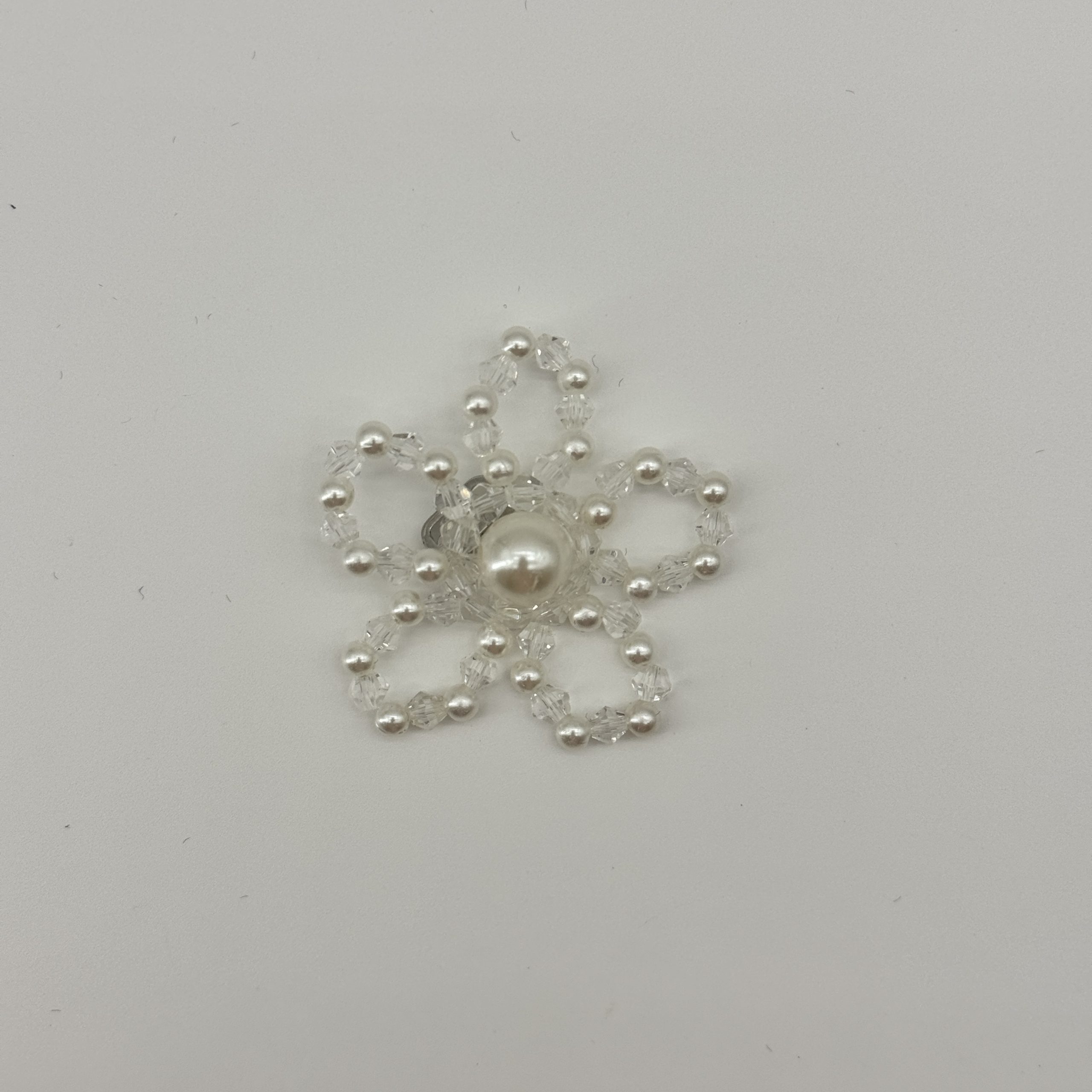 T25123 Pearl Flower Ornament