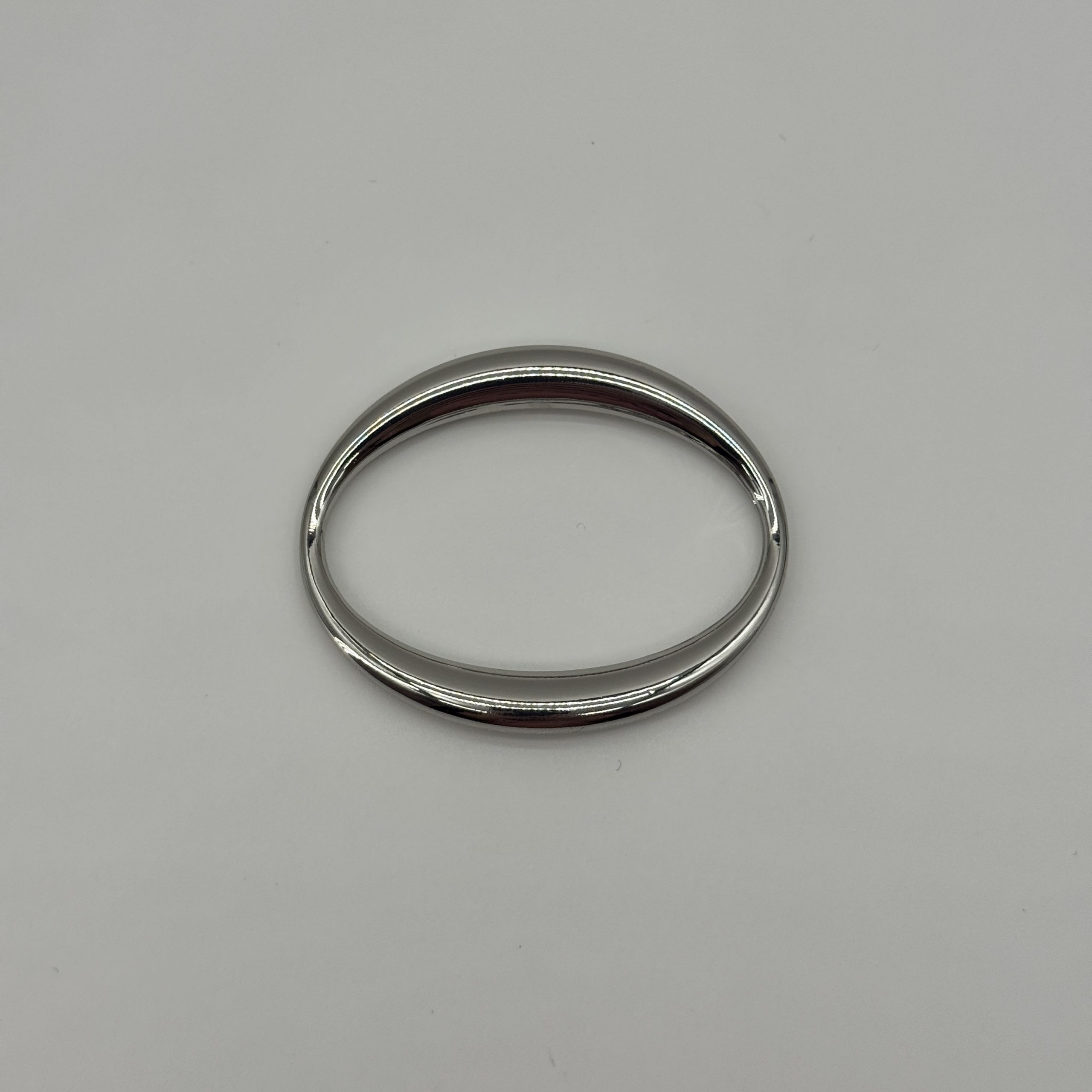 T25177 Metal Oval Ring
