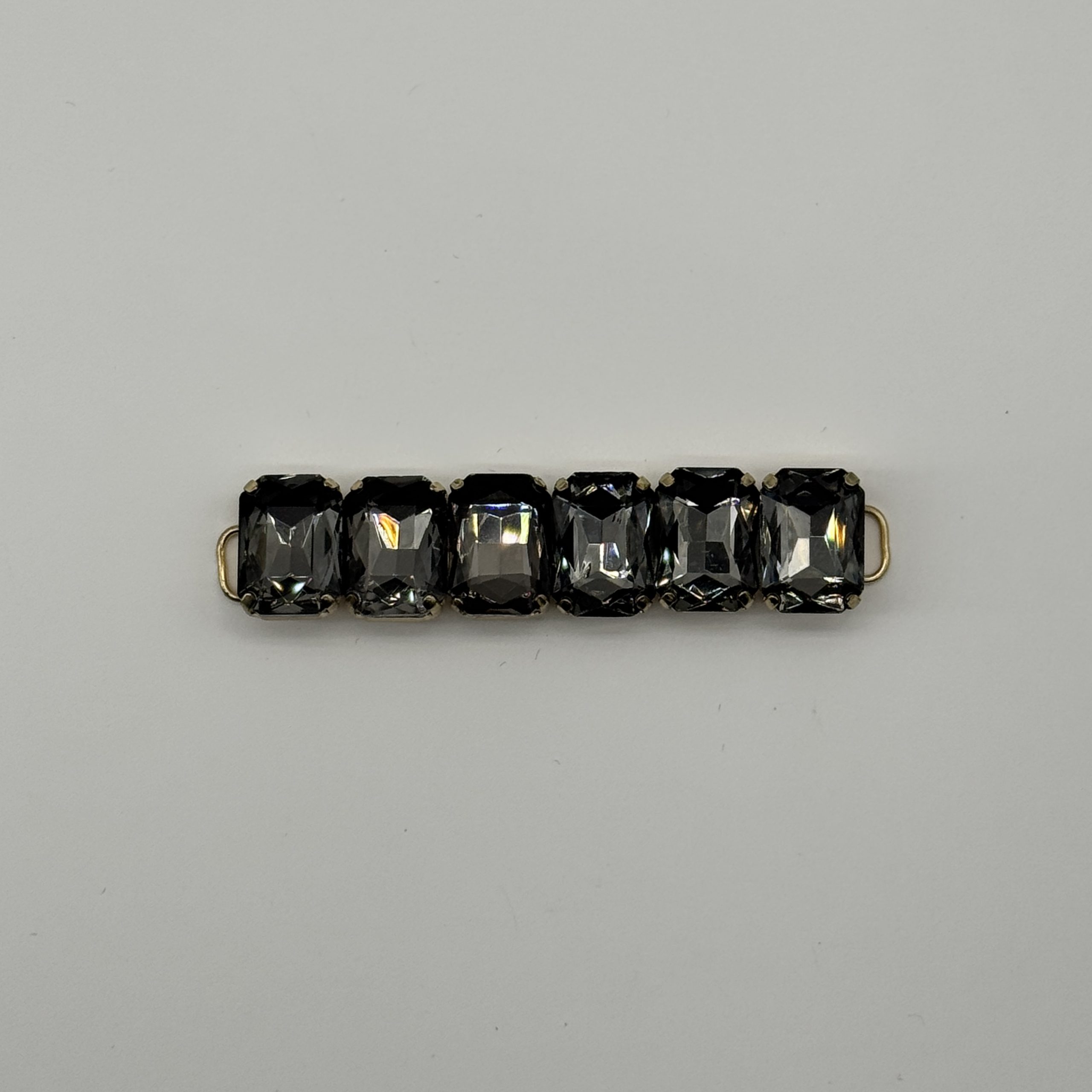 T25227 Glass Stone Shoe Connector
