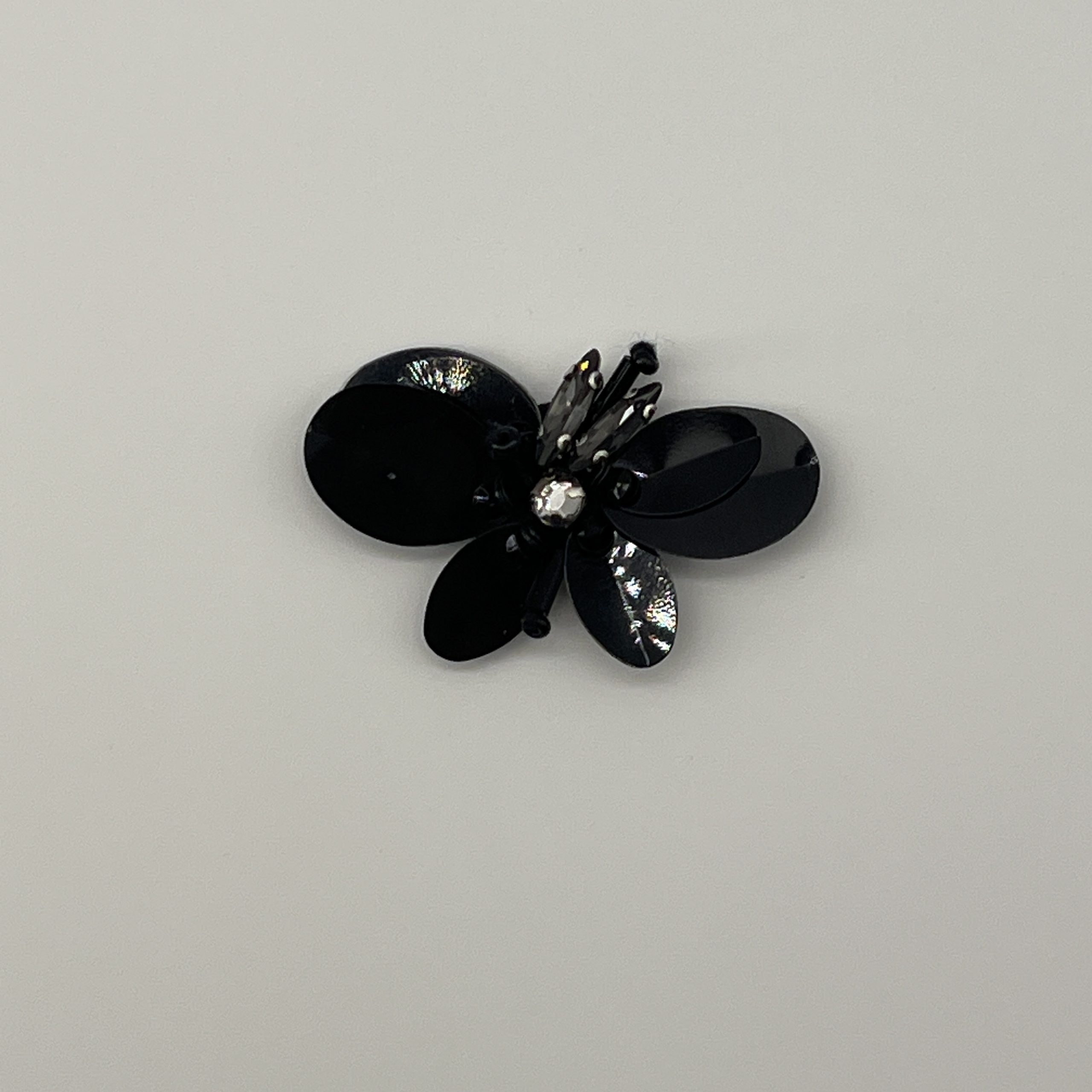 T26444 Fiori neri con pailletten