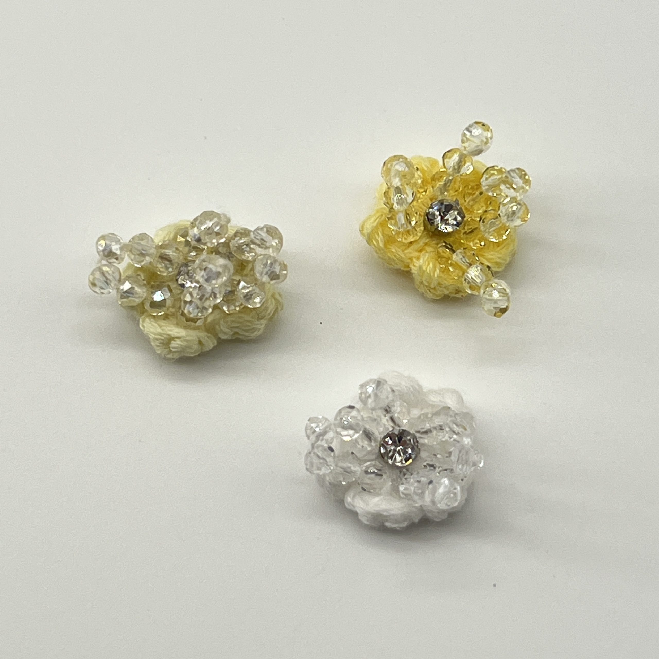 T26430 Mini Beaded Flower Ornament - immagine 2