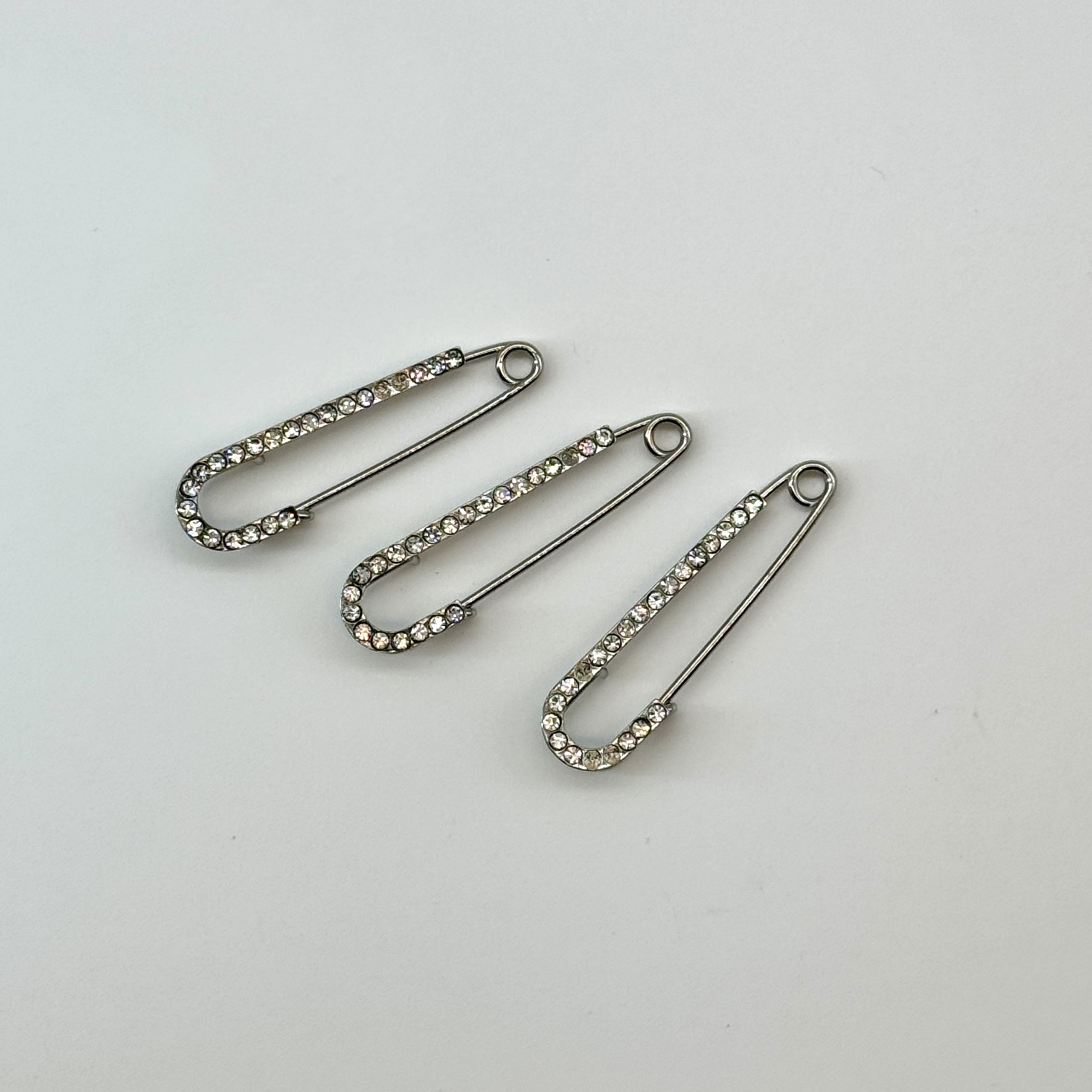 T25263 Strass Safety Pin Ornament