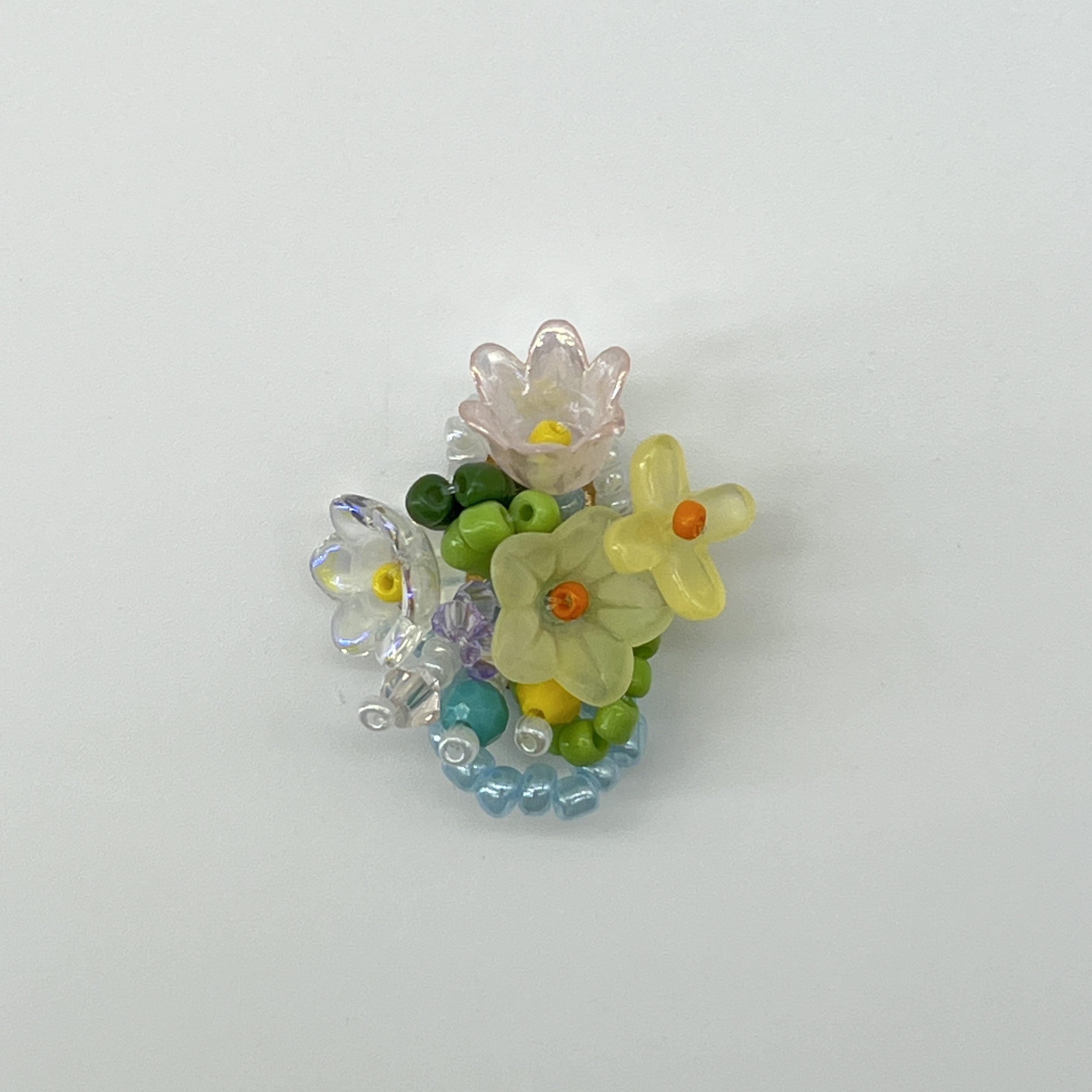 T26400 Multicolor Beaded Bouquet Ornament