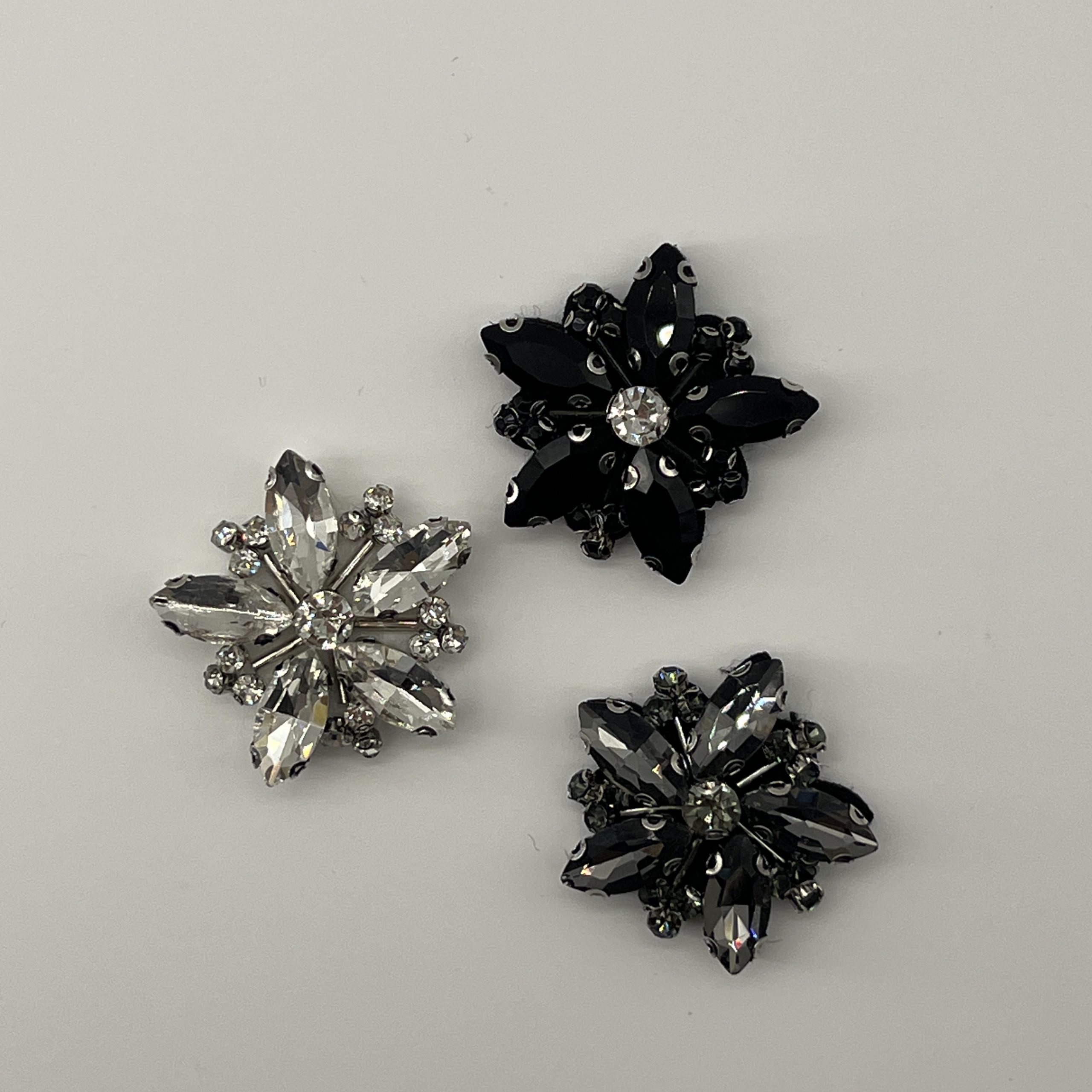 T26434 Marquise Glass Stone Flower