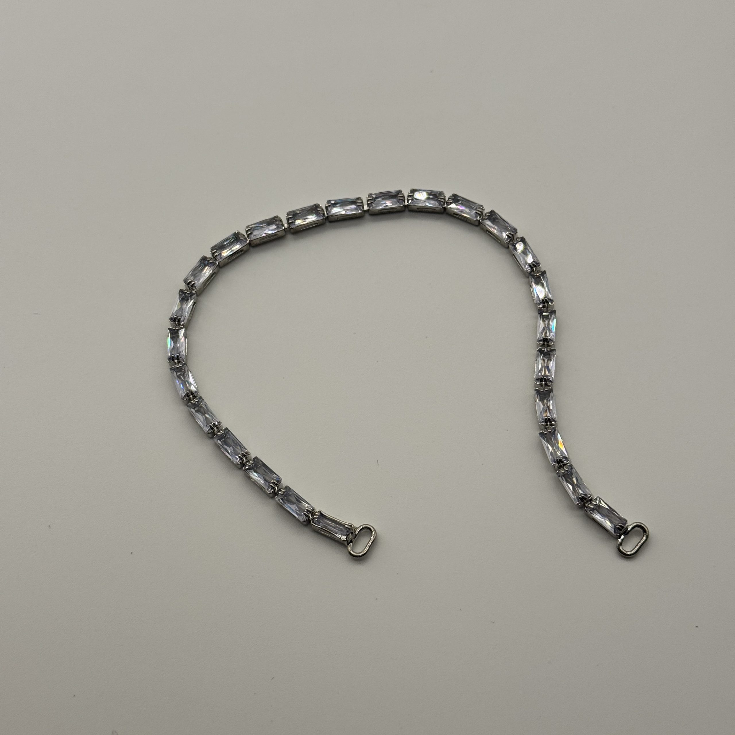 T25325 Cubic Zirconia Chain Ornament