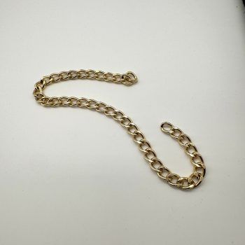 T25306 Classic Curb Chain Ornament