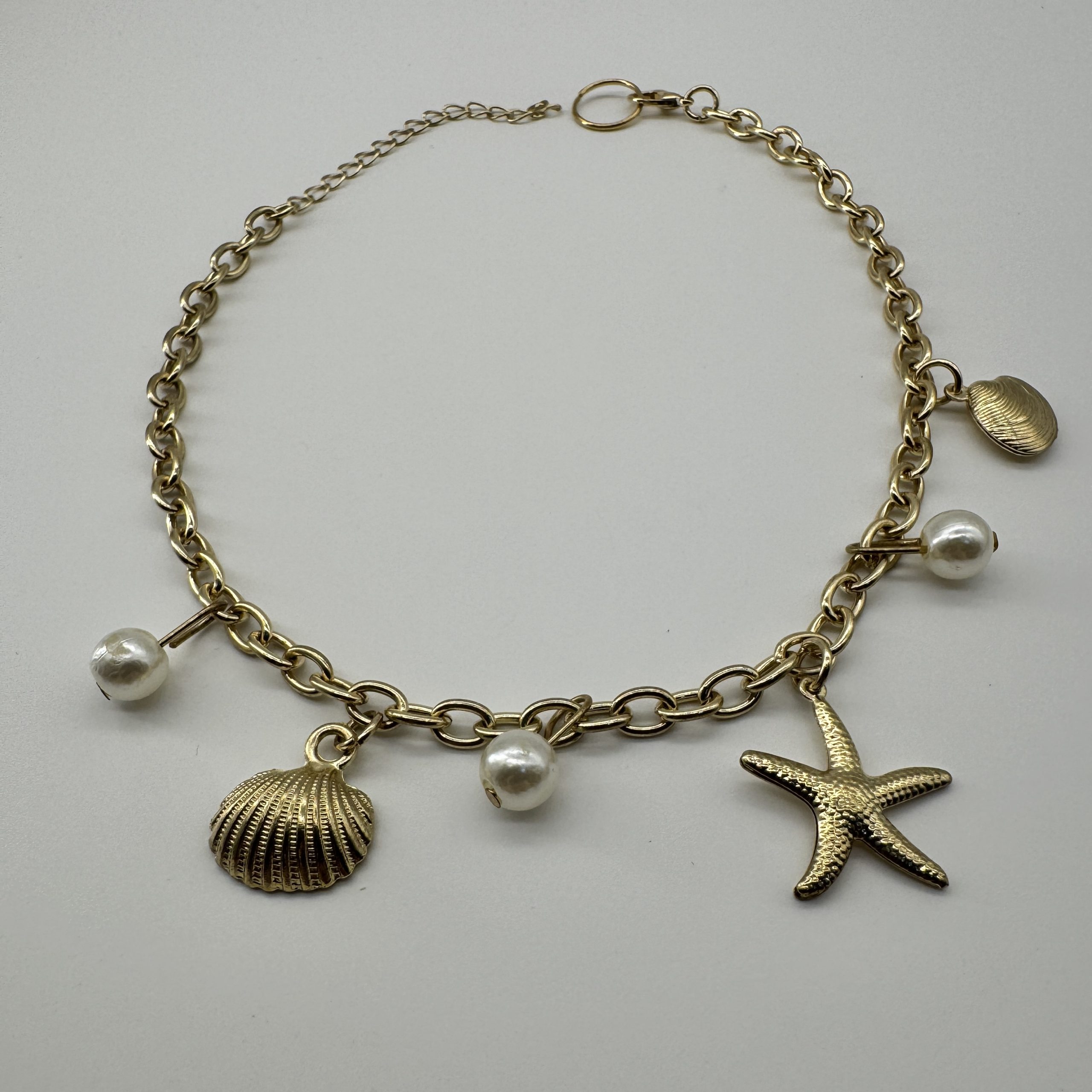 T25331 Pearl Shell Charm Chain