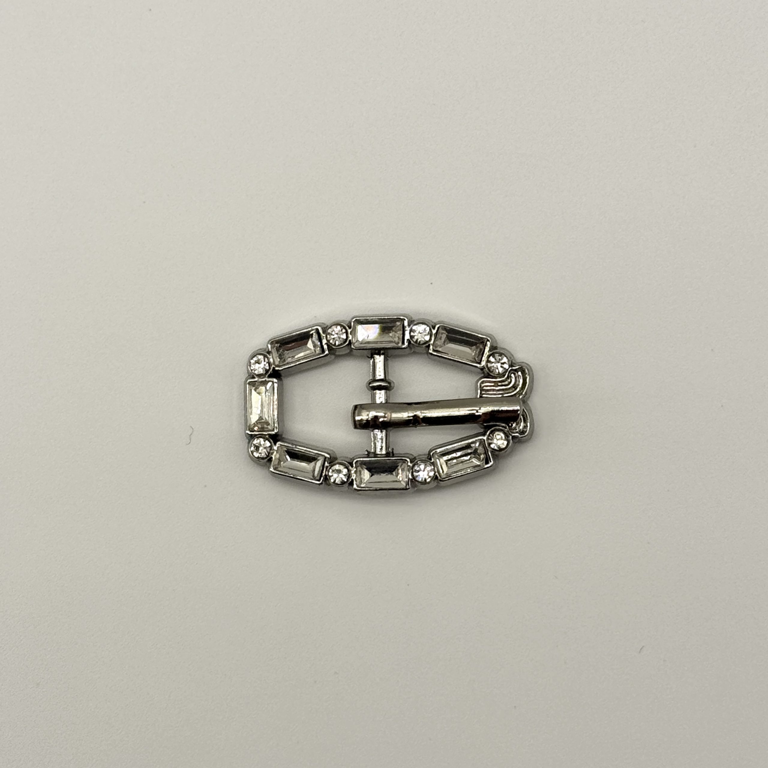 T25354 Strass Oval Pin Buckle