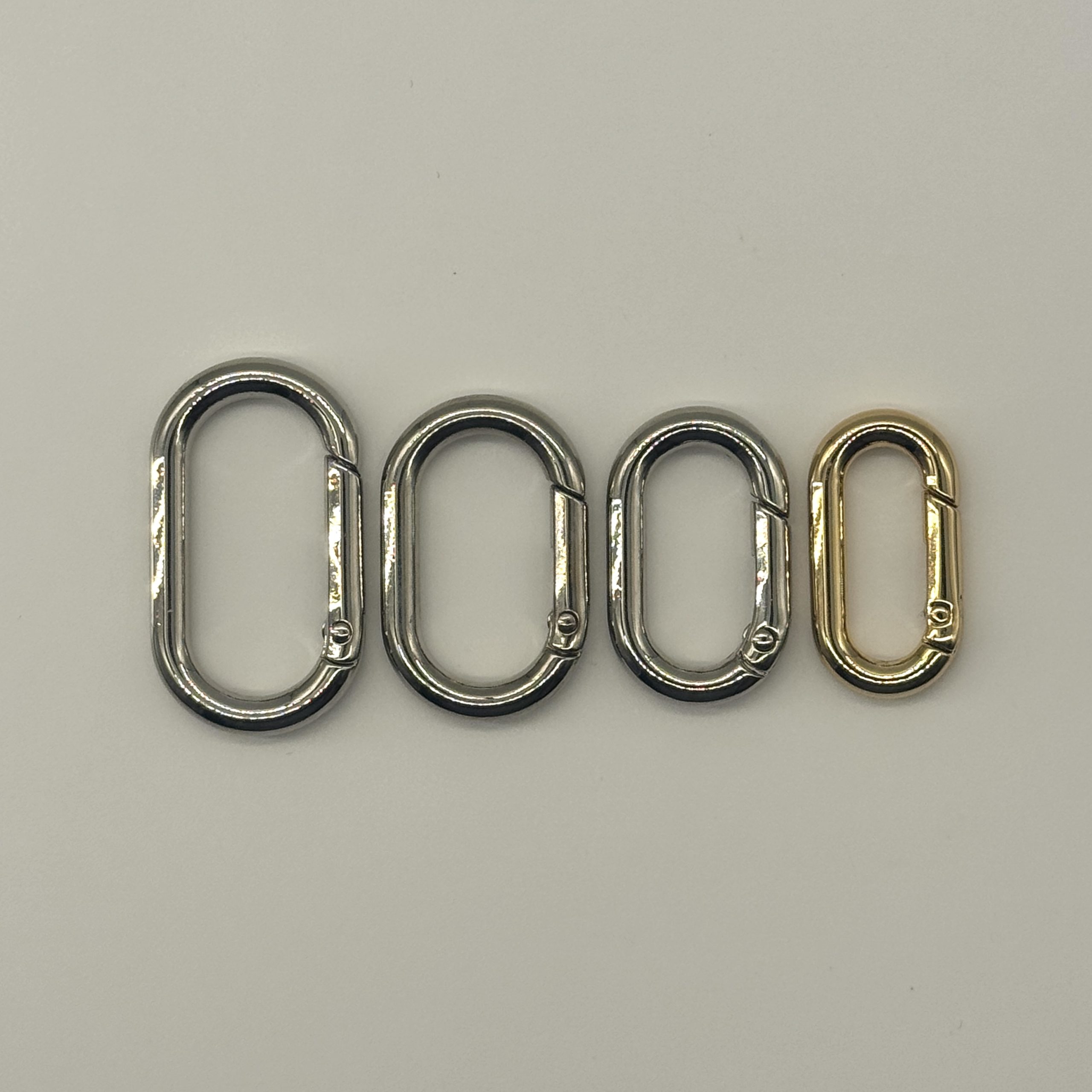 T25394 Oval Spring Gate Ring