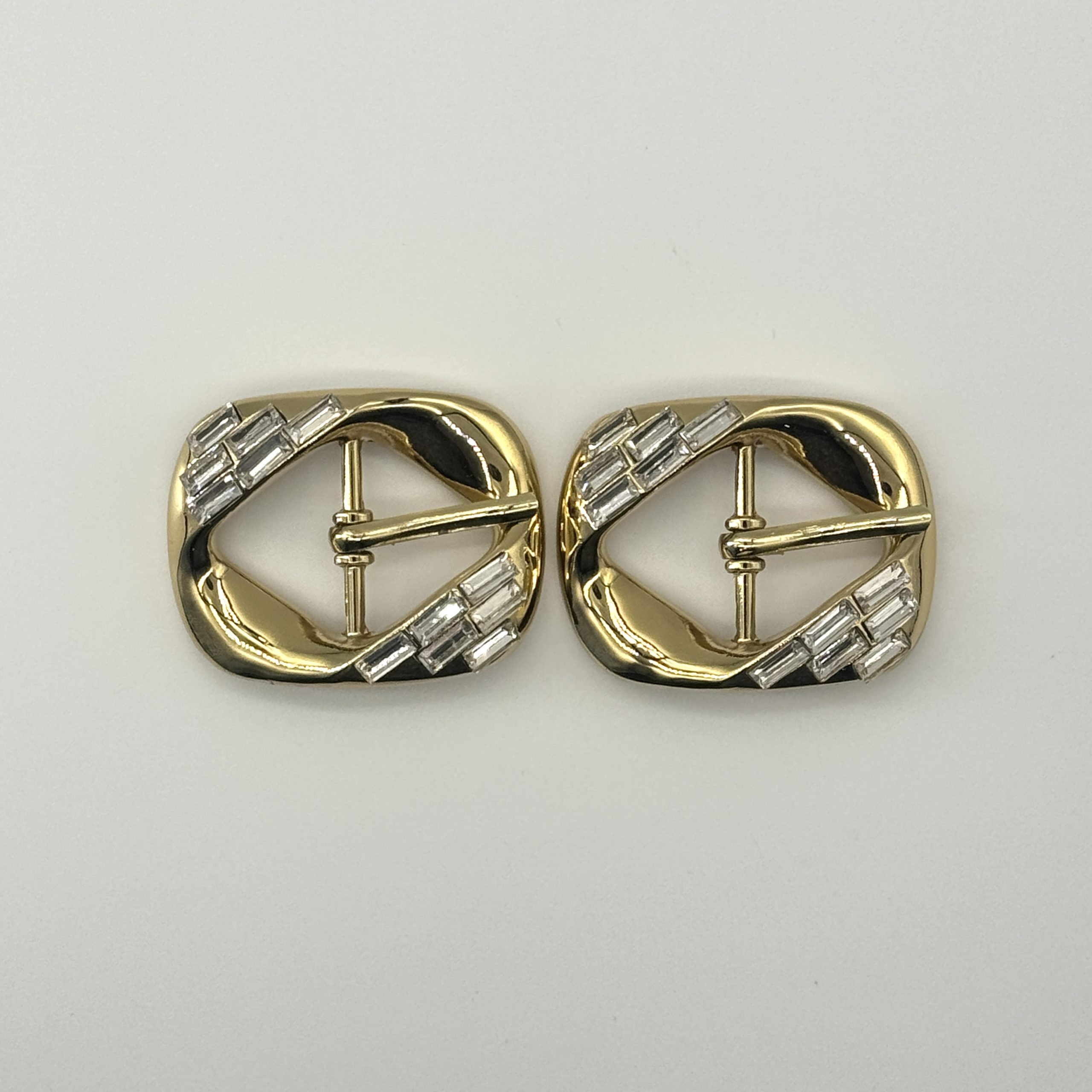 T25415 Glass Stone Round Pin Buckle