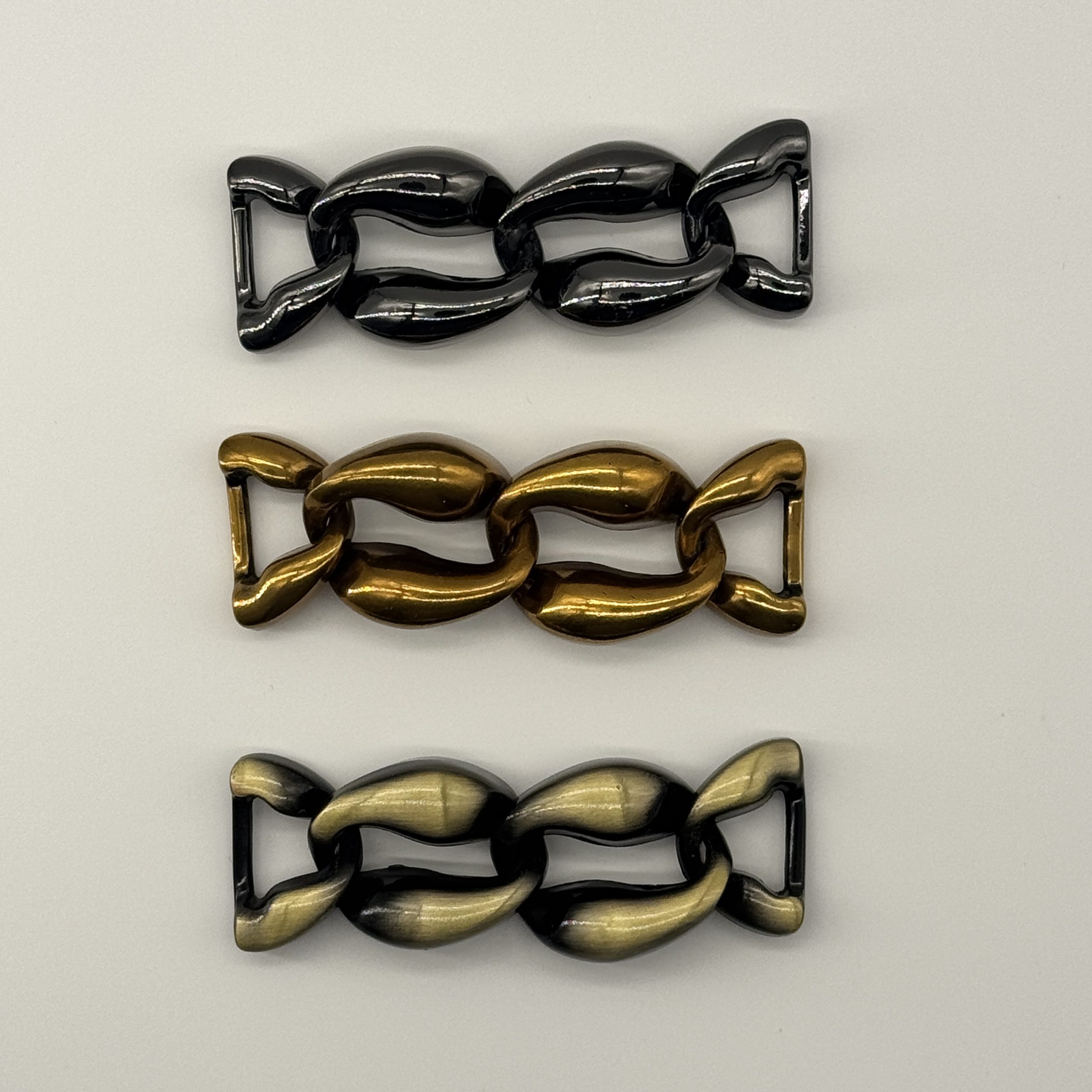 T25426 Twisted Chain Connector