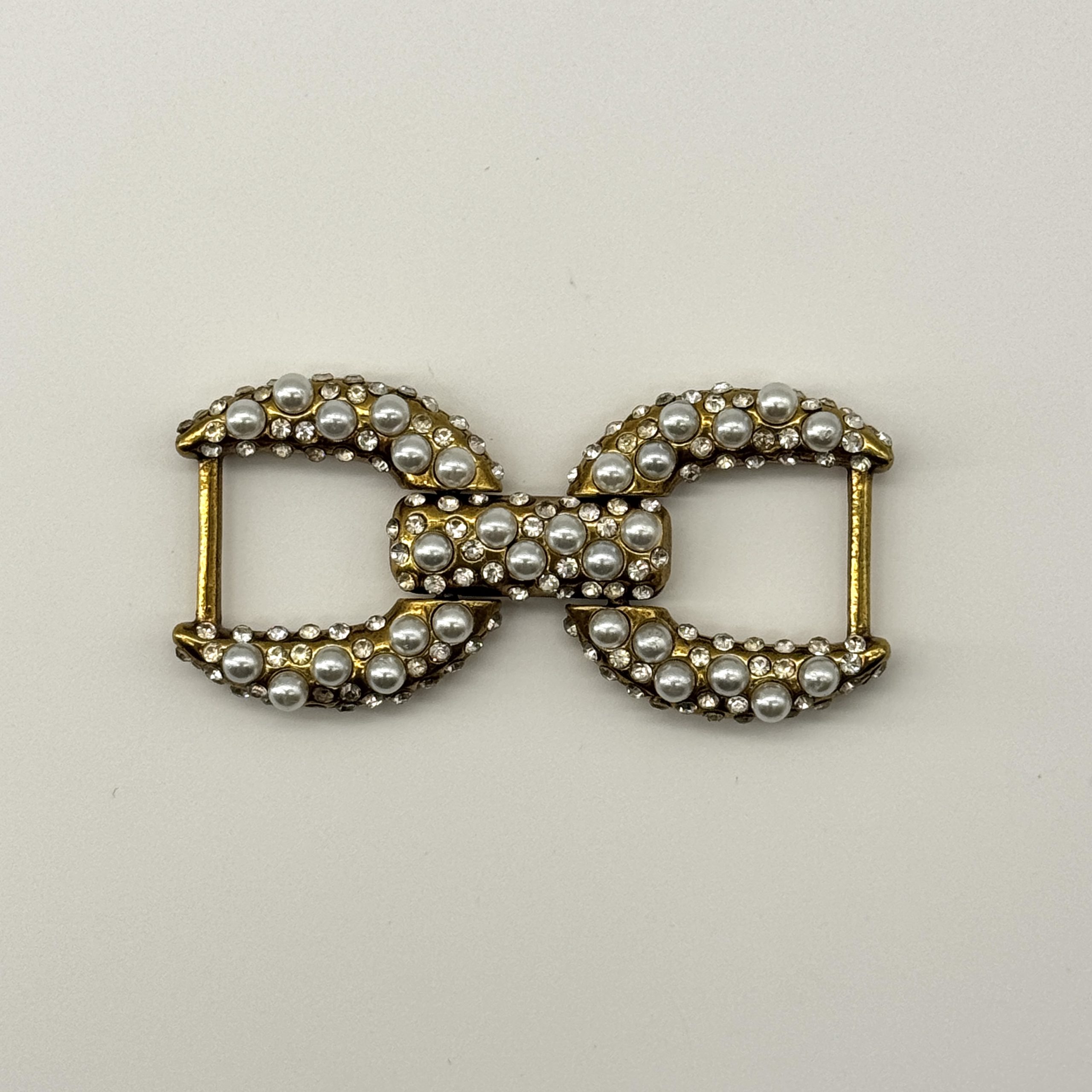T25436 Pearl Bow Connector