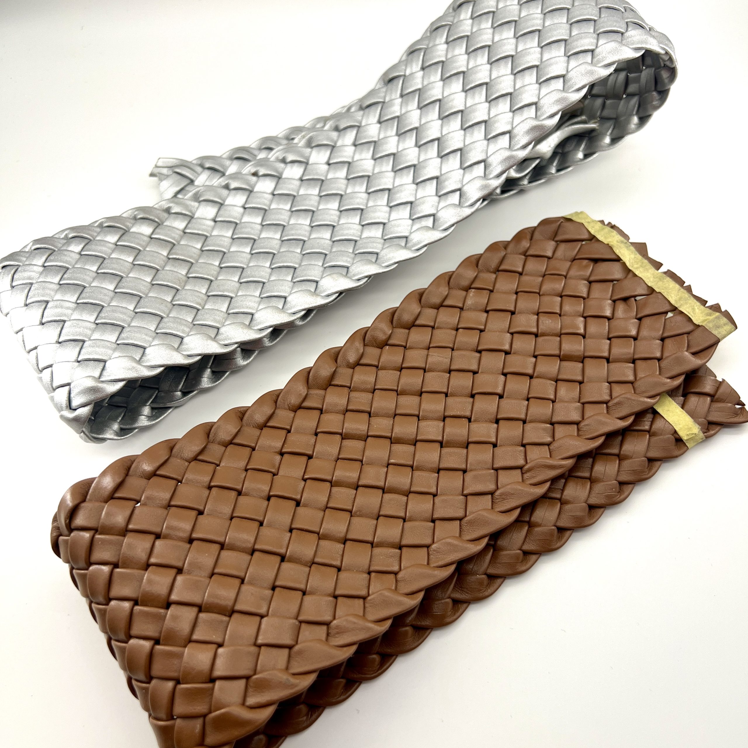 Wide handwoven PU braided band T26578