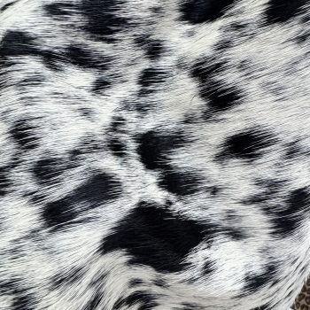 T26512 Natural Spotted Cowhide Fur