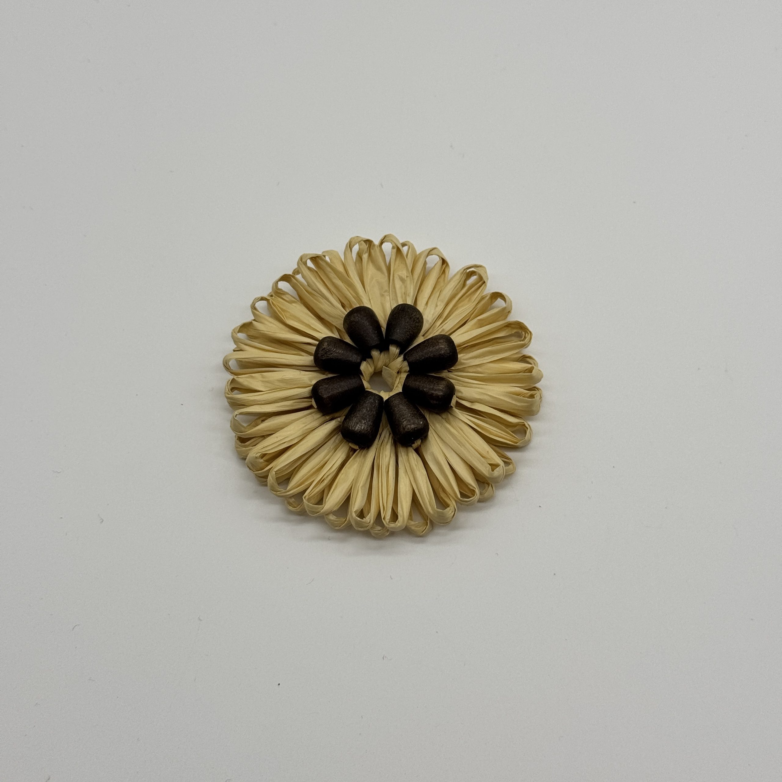 T26543 Raffia Flower Charm