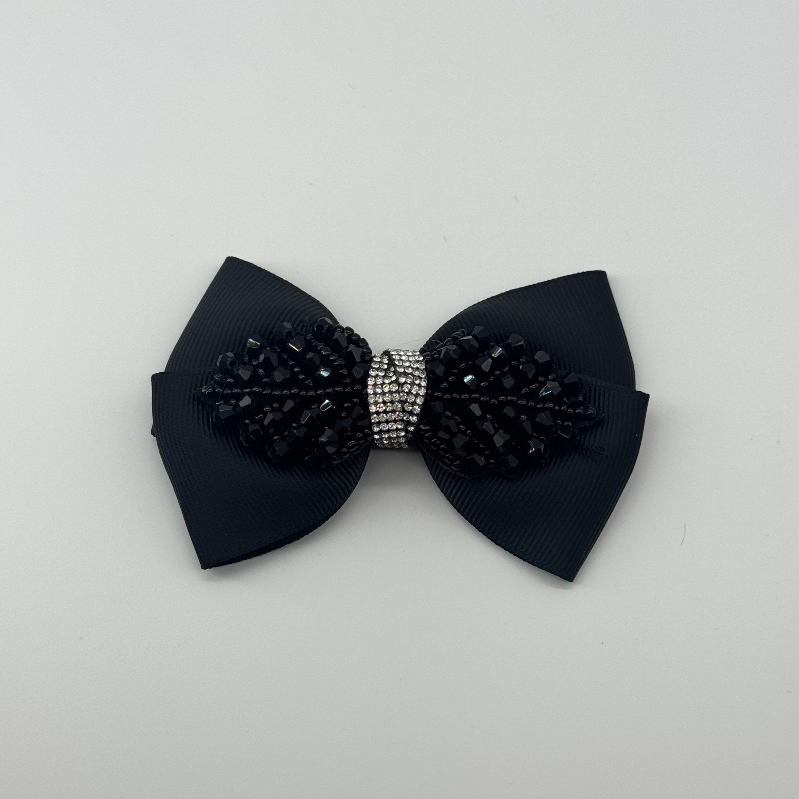T26569 Beaded Bow