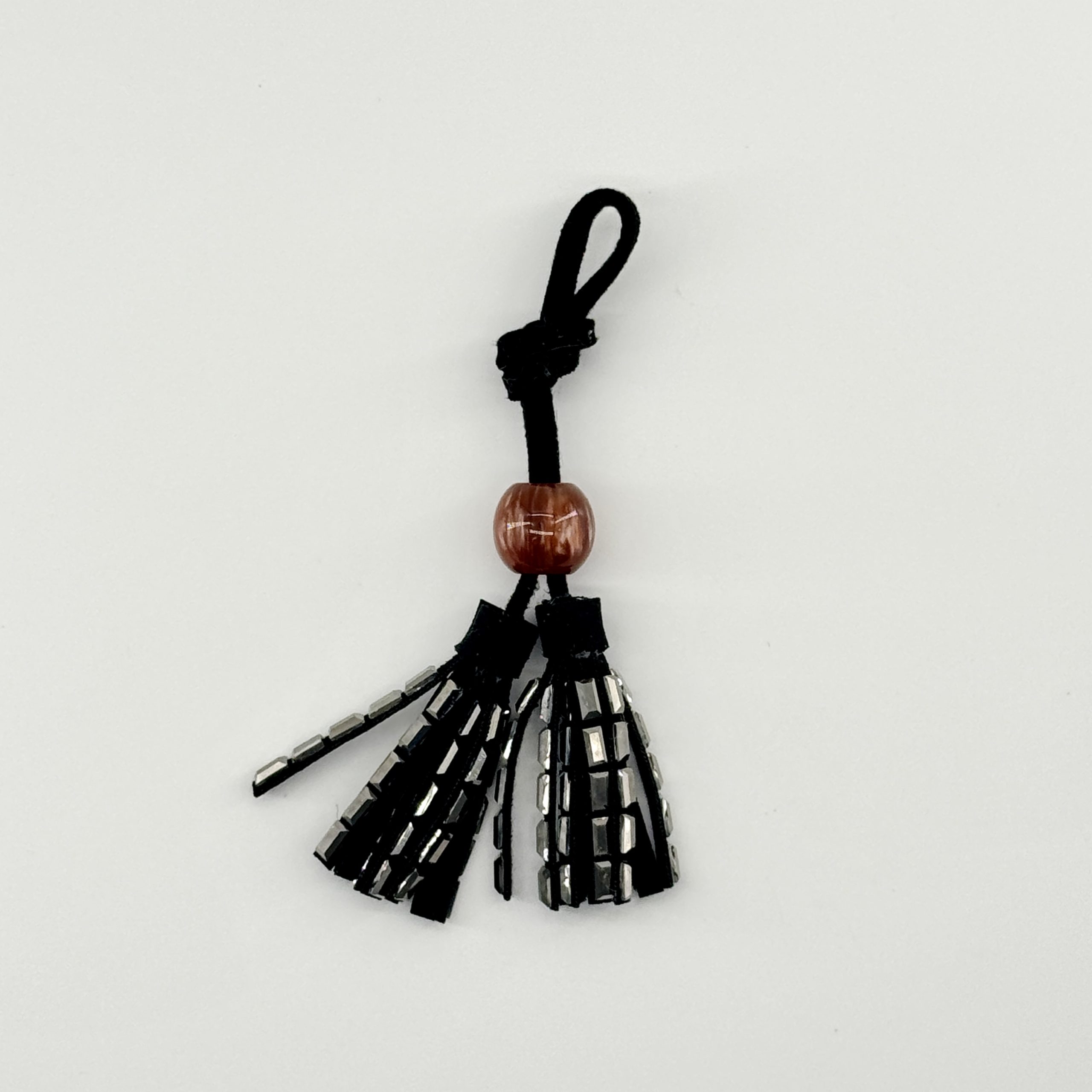 T26593 Tassel Shoe Charm