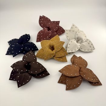 T26595 Flower Shoe Ornament