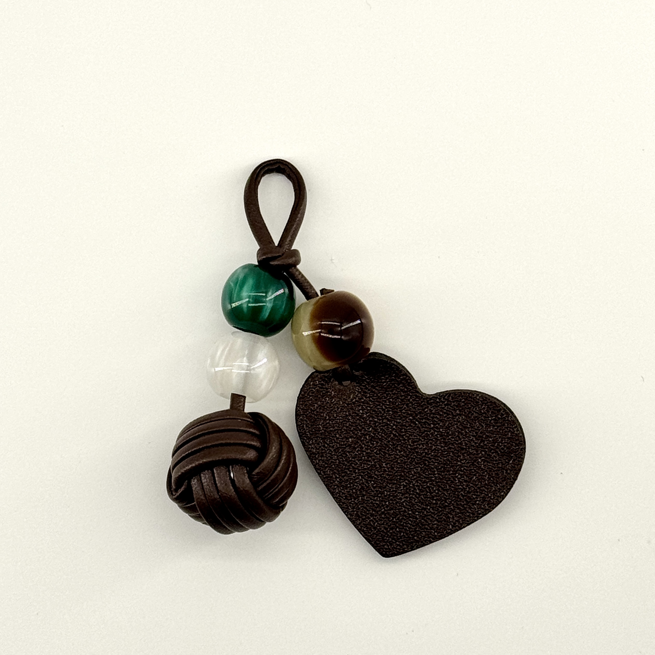 T26658 Beaded Heart Shoe Charm